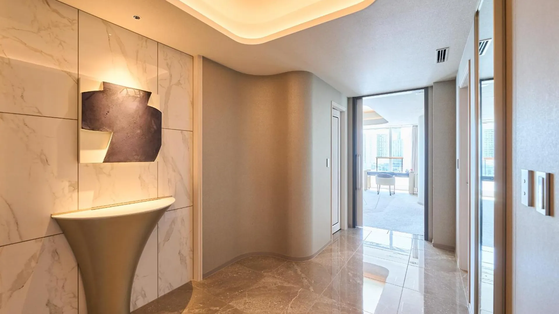 The Kahala Hotel & Resort Yokohama Γιοκοχάμα