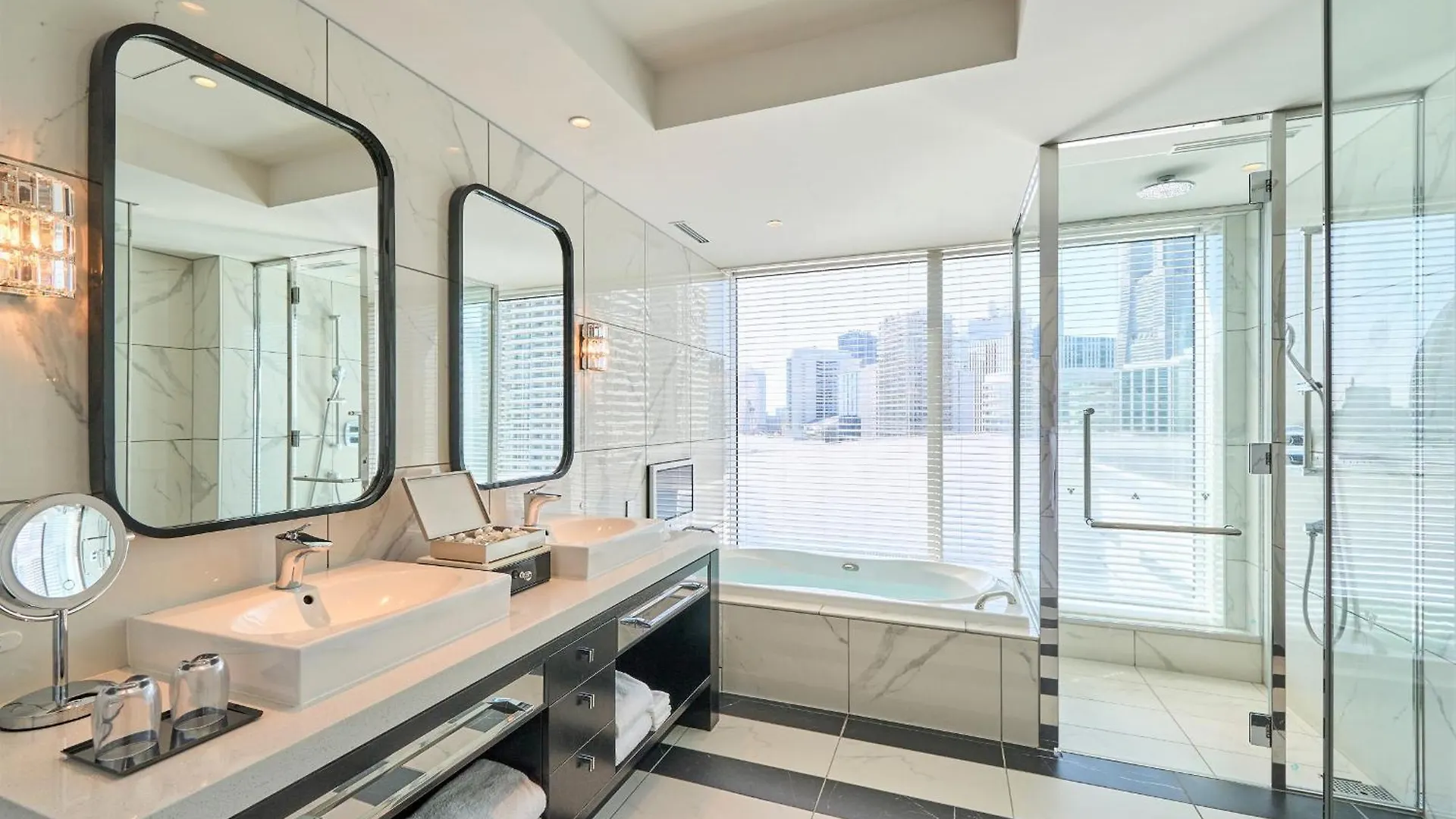 The Kahala Hotel & Resort Yokohama Γιοκοχάμα